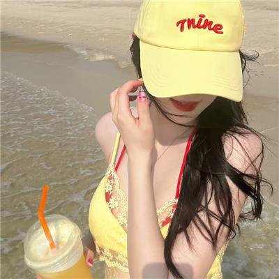 雾霭像女人一样低吟